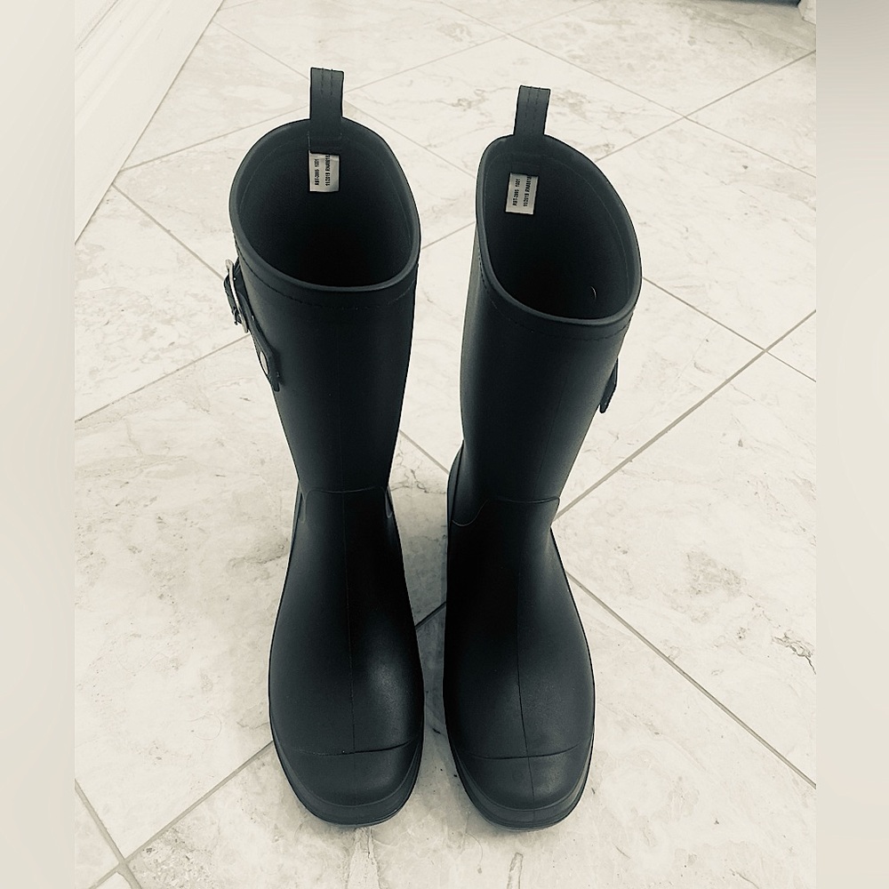 CAPELLI New York Rain Boots Size 6 Black